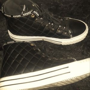 NWOB Women's Size 7 Guess Quilted Black Logo HighTop Trainers Rubber Sole